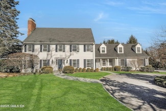 1 Ivanhoe Ln, Greenwich, CT 06830