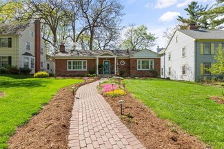 149 S Maple Ave, Saint Louis, MO 63119