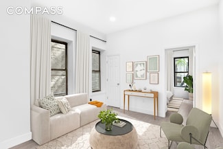 214 E 82nd St Unit 4, New York, NY 10028