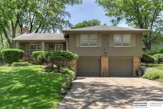 4906 S 95th Cir, Omaha, NE 68127