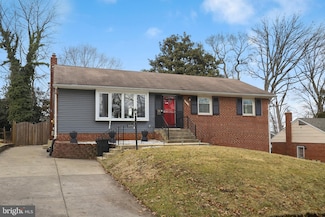 5816 Nystrom St, New Carrollton, MD 20784