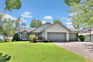 9759 84th St S, Cottage Grove, MN 55016