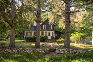 235 Church Rd, Pine Bush, NY 12566