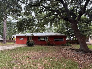 408 Chenault Ave, Dauphin Island, AL 36528