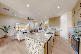 1525 Mcbroom St, Dallas, TX 75212