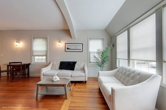 9 Waites, Newport, RI 02840