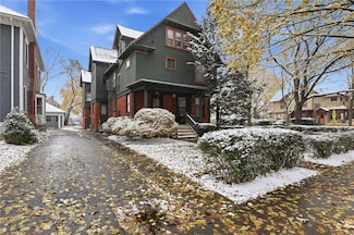 98 Barrington St Unit 560, Rochester, NY 14607