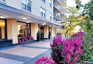 6600 Jfk Blvd E Unit 3J, West New York, NJ 07093