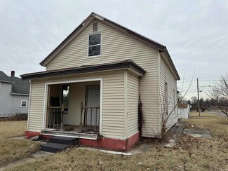 2329 Chestnut St, Fort Wayne, IN 46803