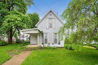 417 S Main St, Farmland, IN 47340
