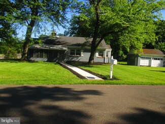 3200 Carlton Ave, Temple Hills, MD 20748