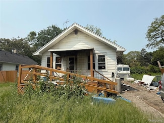 2225 Arlington Ave, Flint, MI 48506