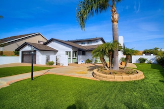 624 Nardito Ln, Solana Beach, CA 92075