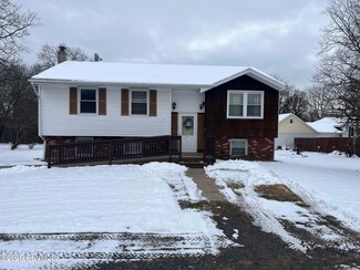 822 Wiburton Rd, Wilburton, PA 17888