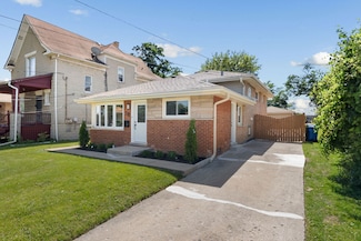18 Orchard St, Hillside, IL 60162