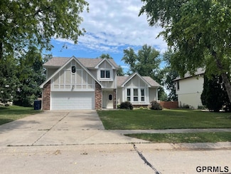 2708 Century Rd, Bellevue, NE 68123