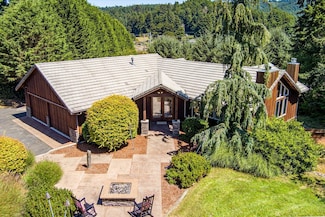 1481 Walker Point Rd, Bayside, CA 95524