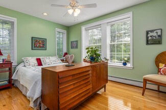 8 Turner Ln, Berwick, ME 03901