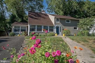 8631 Patton Rd, Glenside, PA 19038