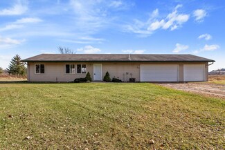 39089 Flamingo St NW, Stanchfield, MN 55080