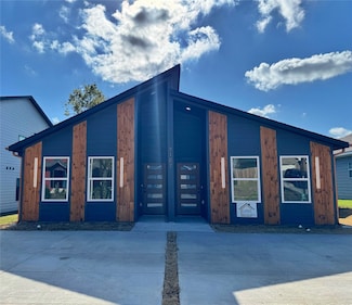 2107 Church St, Greenville, TX 75401