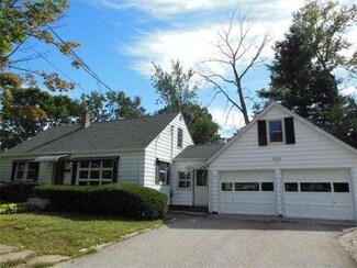 25 Stanhope Rd, Springfield, MA 01109