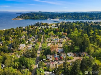 756 NE Brookcliff Ln, Bainbridge Island, WA 98110