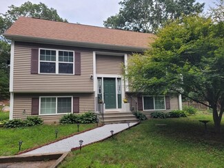 89 Colvintown Rd, Coventry, RI 02816