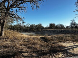 2731 County Road 770, Natalia, TX 78059
