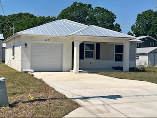 1250 NW Nw Antoch Ave, Stuart, FL 34994