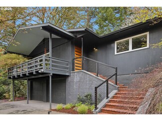 4927 SW Elm Ln, Portland, OR 97221