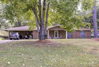 702 Hickory St, Vicksburg, MS 39180