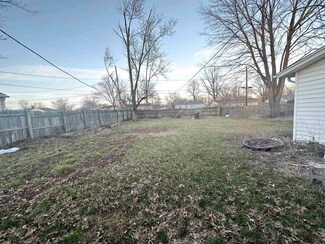 6334 Bittersweet Dr, Fort Wayne, IN 46825