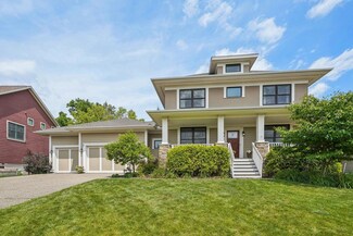 4896 Biscayne Ave, Saint Paul, MN 55123