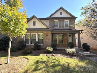 707 Marion Dr, Matthews, NC 28105