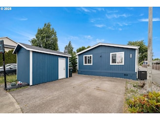 7842 SE Lindy St, Portland, OR 97206