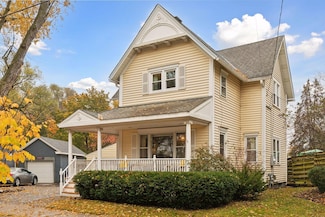 974 Burns Ave, Saint Paul, MN 55106