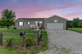 115 Bethel Branch Ct, Hawk Point, MO 63349