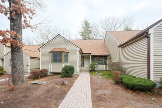50 Bentwood Dr, Sturbridge, MA 01566
