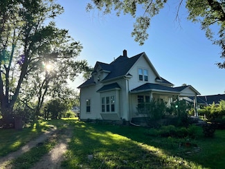604 S California St, Tilden, NE 68781