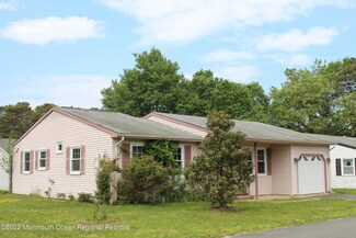 113 Chelsea Dr, Whiting, NJ 08759