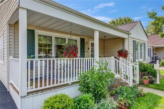 188 Hirschfield Dr, Buffalo, NY 14221