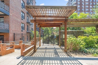 87-10 51st Ave Unit 3S, Elmhurst, NY 11373