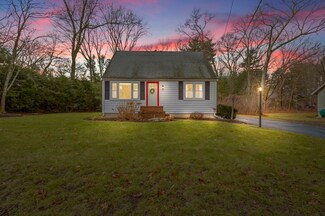 97 East St, West Bridgewater, MA 02379