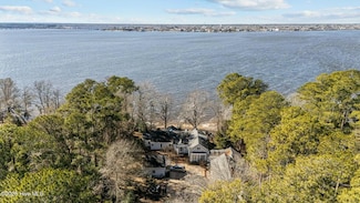 119 Bernhurst Rd, New Bern, NC 28560