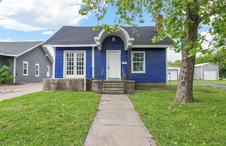 814 N Walnut St, Sherman, TX 75090