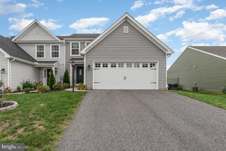 7429 Saint Patrick Ct Unit 3, Abbottstown, PA 17301