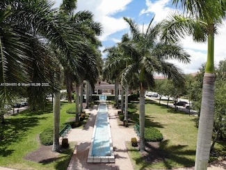 903 SW 146th Terrace, Pembroke Pines, FL 33027