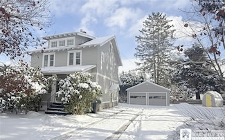 9 Bentley Ave, Lakewood, NY 14750