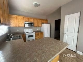 300 S 300 E Unit J-1, Kanab, UT 84741